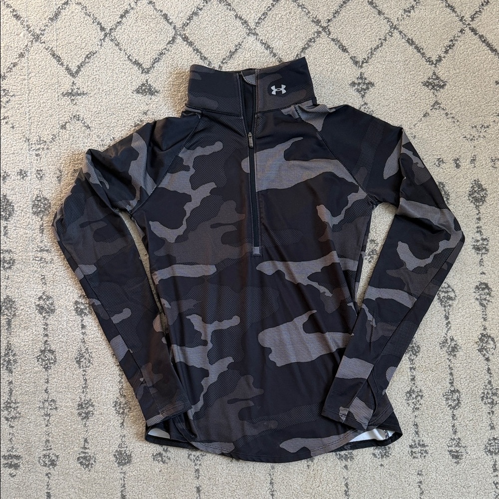 Under Armour Black and Gray Camo Quarter-Zip Top